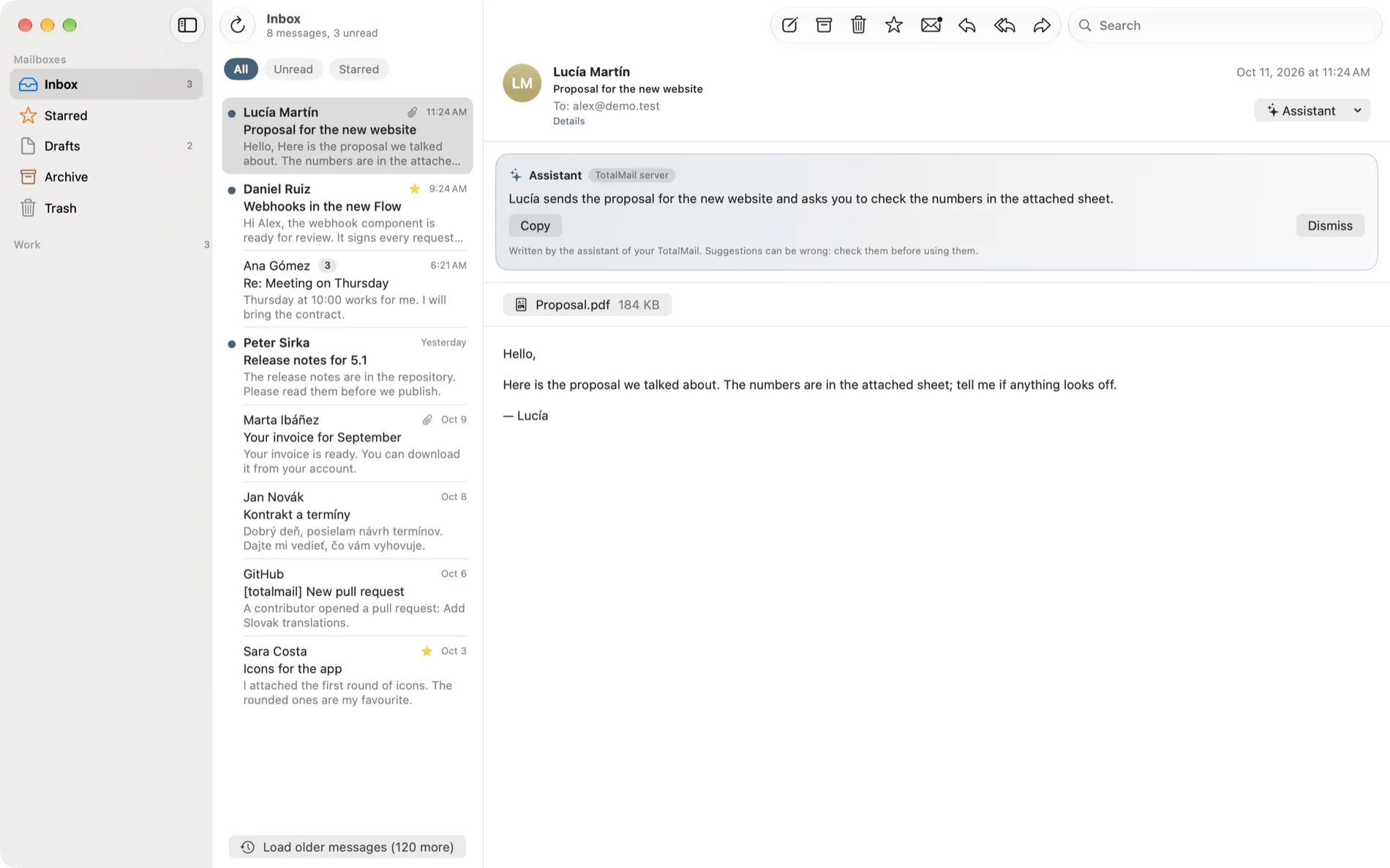 TotalMail auf dem Mac: der Posteingang, eine Nachricht und eine vom Assistenten geschriebene Zusammenfassung